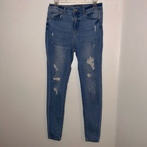 Women’s Skinny Distressed Light-wash Jeans - 11/30